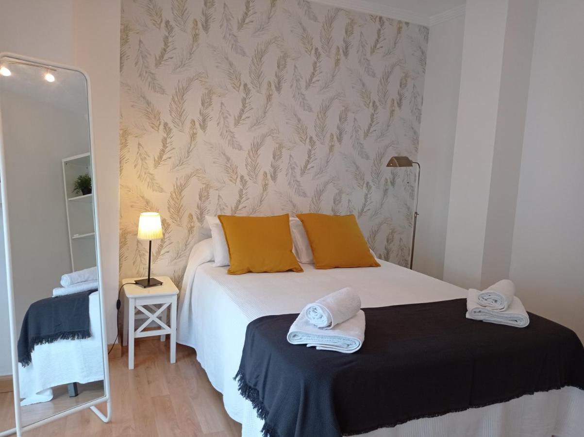 Apartamentos Centro Малага Экстерьер фото