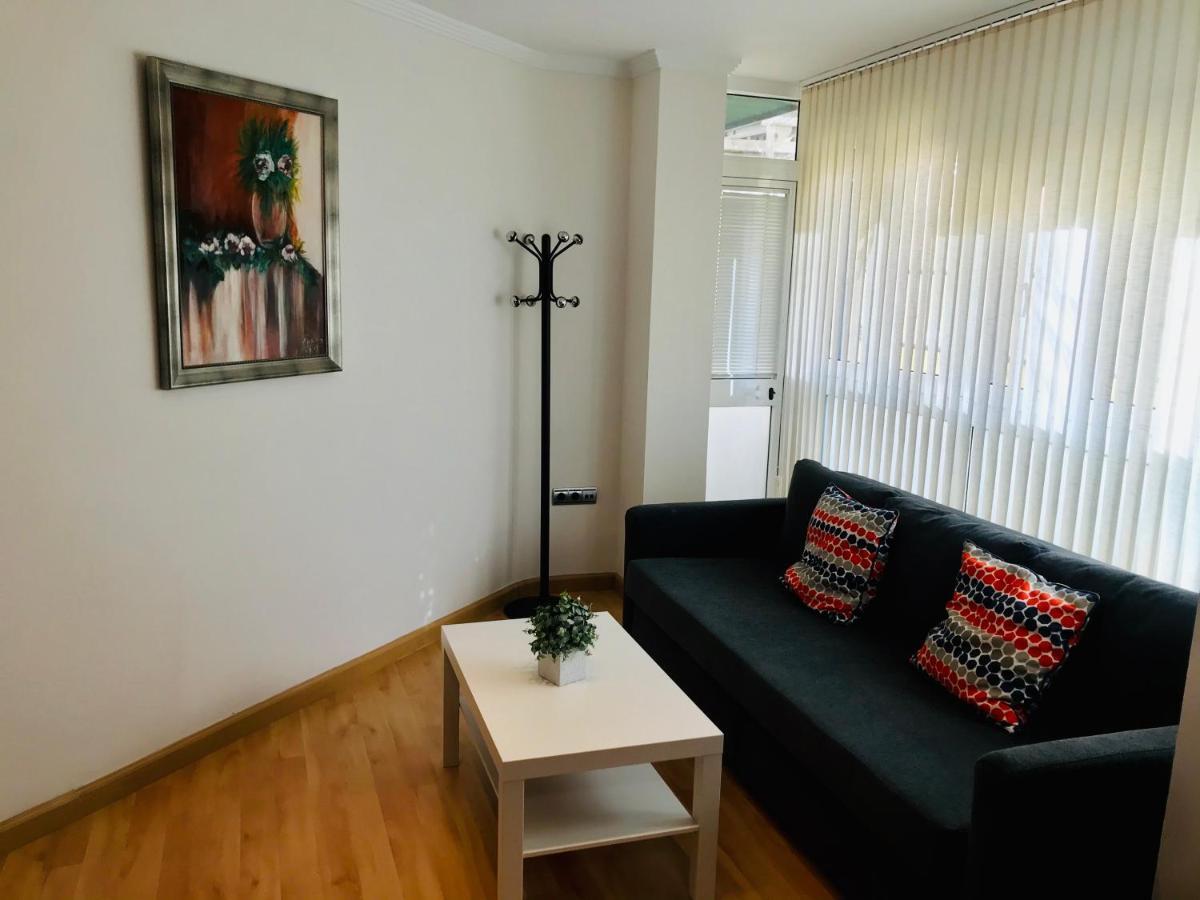 Apartamentos Centro Малага Экстерьер фото